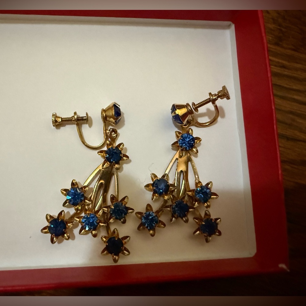 Elegant Gold and Blue Floral Clip On Earrings